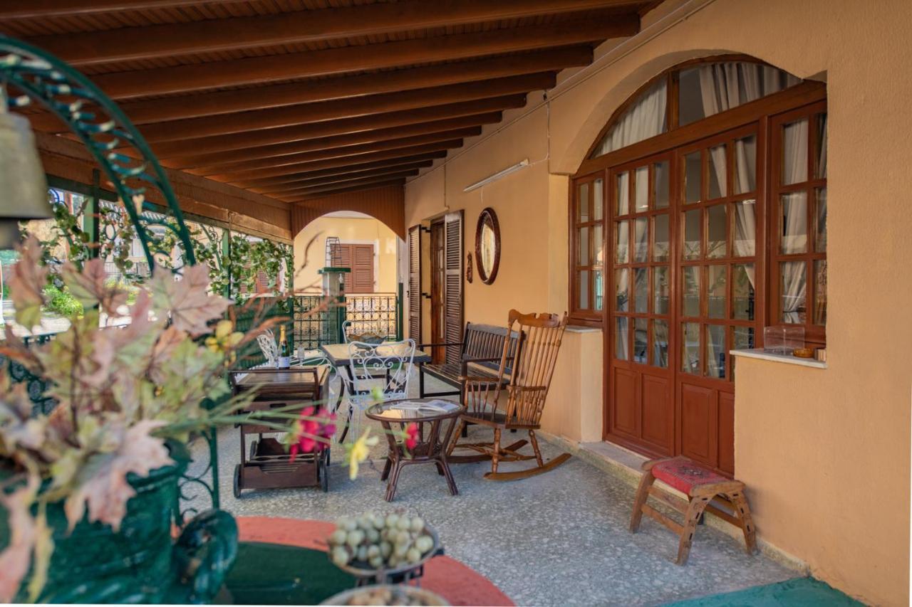 Fay'S Barbeque Garden House -Family Activities Corfu Port 아파트 외부 사진