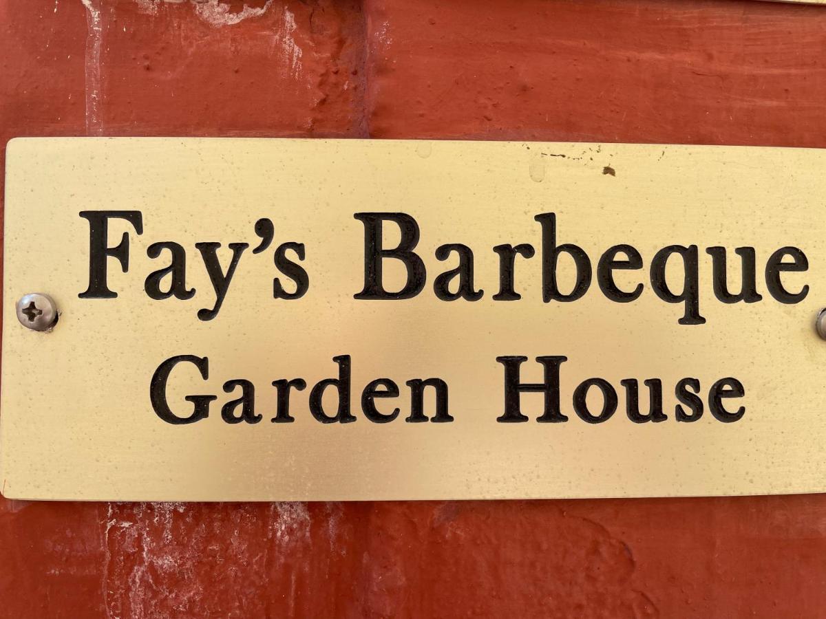 Fay'S Barbeque Garden House -Family Activities Corfu Port 아파트 외부 사진